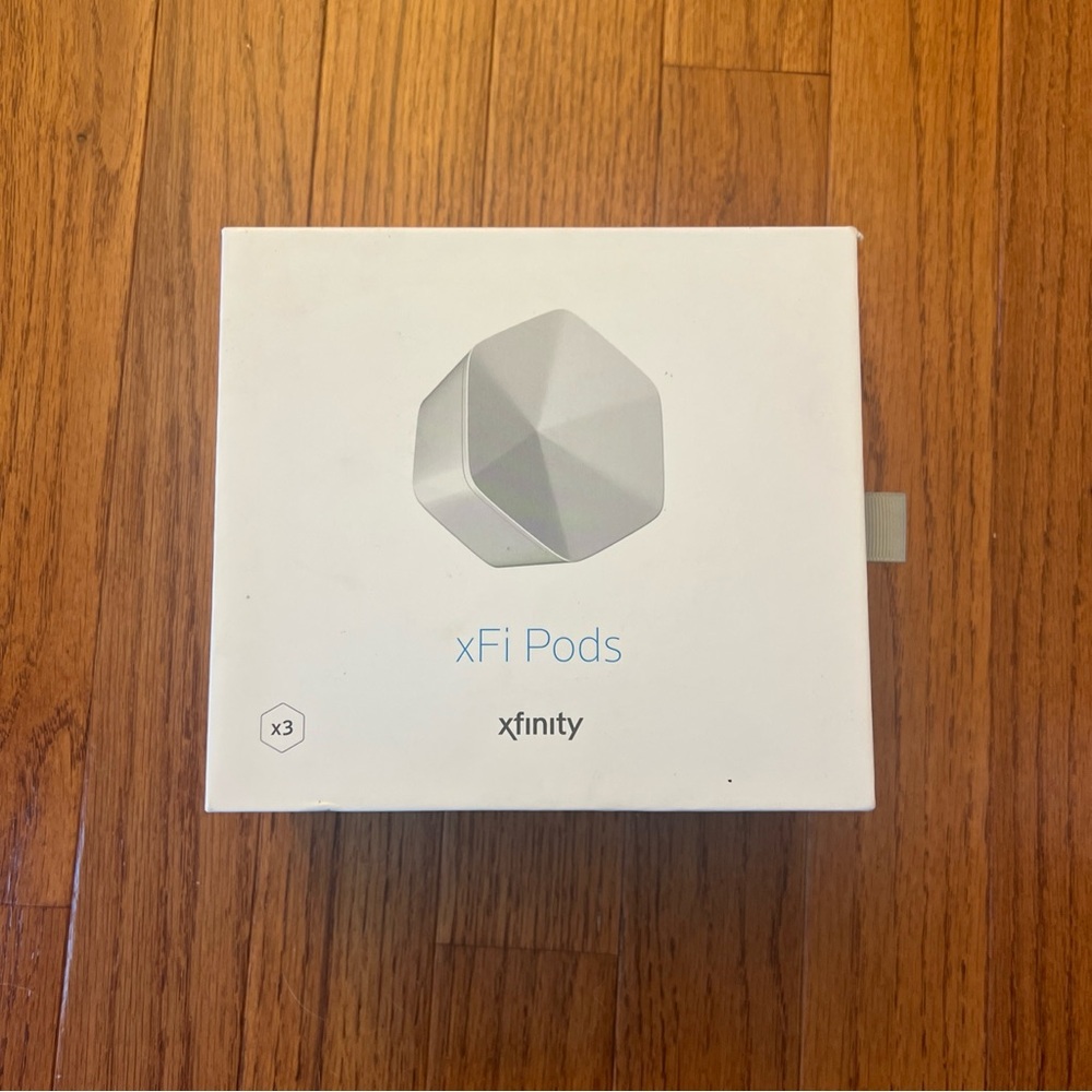 XFINITY xE1-S Pods WiFi extenders